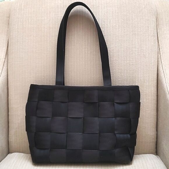 Seatbelt Shoulder Bag Top Handle Woven Tote in Black - Picture 1 of 11